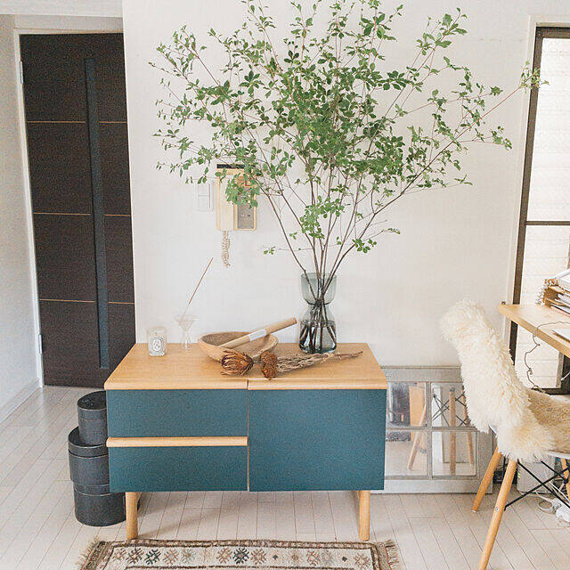 IDEE STILT TABLE 1200 Green Black | 生活の中に美意識が芽生える。IDEEの
