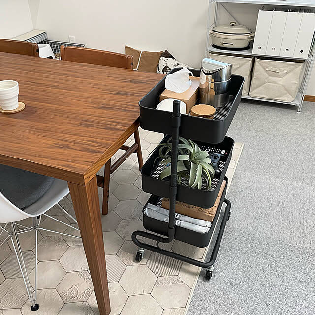 キッチンの整頓から子ども用品の収納まで幅広く活躍♪キッチンワゴンの便利な活用法10選