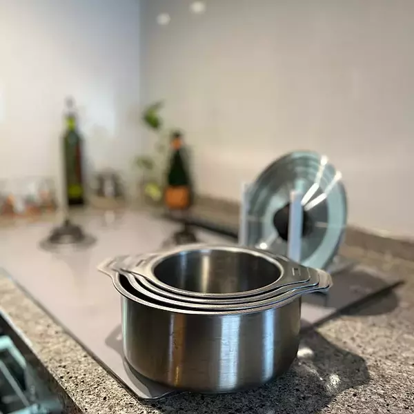 「お部屋の統一感もアップ♪積み重ねてキレイに収まるスタッキングアイテム」の画像