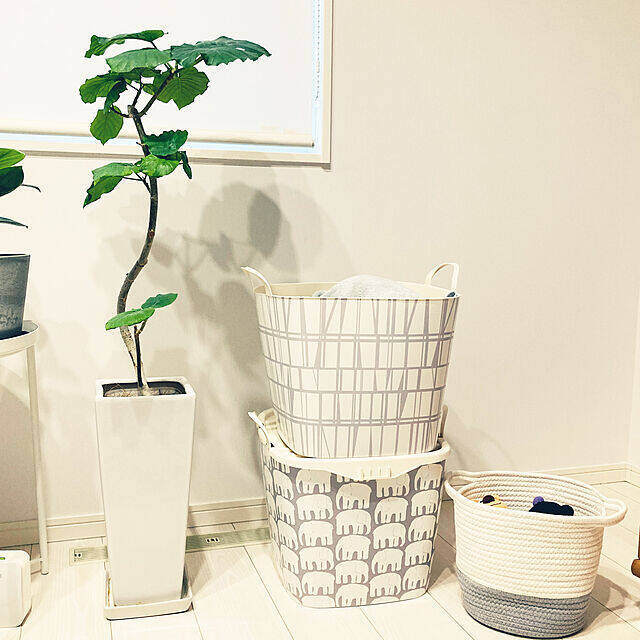 お部屋の統一感もアップ♪積み重ねてキレイに収まるスタッキングアイテム