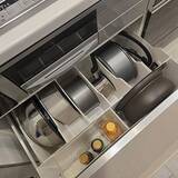 「限られたスペースをかしこく使って♪お料理のマストアイテム「鍋」の収納アイデア6選」の画像1