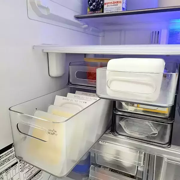 「ひと目で食材の位置がわかる♪ごちゃつきを防ぐニトリの冷蔵庫収納」の画像