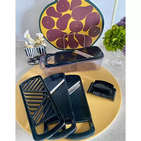 「【みんなが選んだ！】包丁いらずで千切りが劇的に楽になる！野菜スライサー4選」の画像