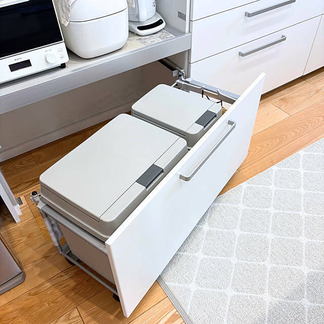 ちょっとの工夫でどこ置く問題を解決！家事効率もアップするゴミ箱の置き方アイディア