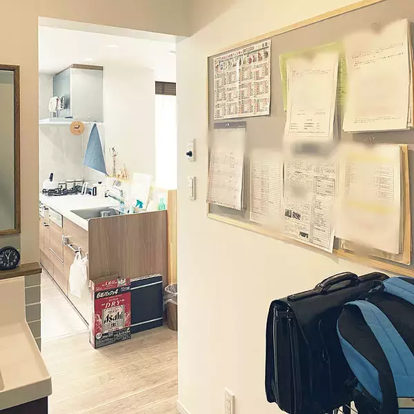 「必要なときにすぐ確認できる！学校や園の「おたより&書類」収納アイデア」の画像