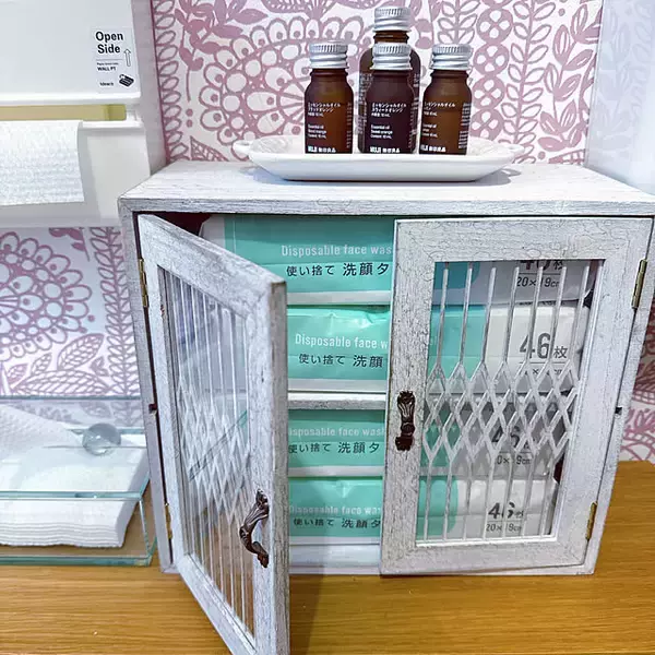 「浮かせる収納＆お手入れアイテムが充実♪セリアでつくる気持ちのいい洗面所」の画像