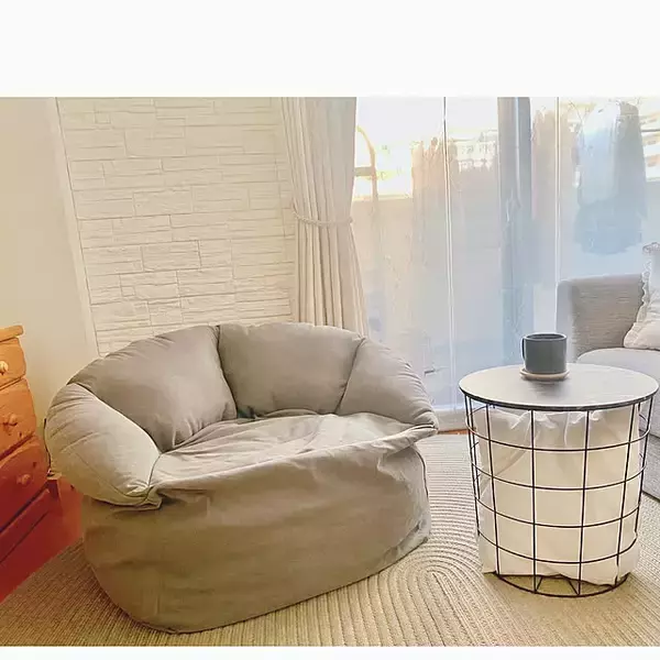 「居心地抜群のリラックス空間を作る。ニトリのビーズソファがあるお部屋6選」の画像