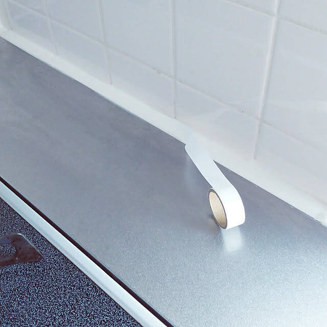 貼るだけで汚れをブロック！家中で使える予防テク5選