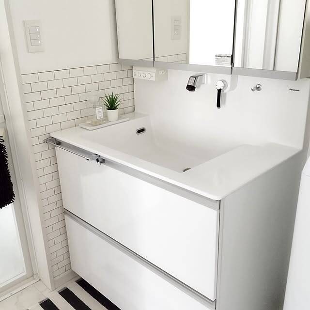 貼るだけで汚れをブロック！家中で使える予防テク5選