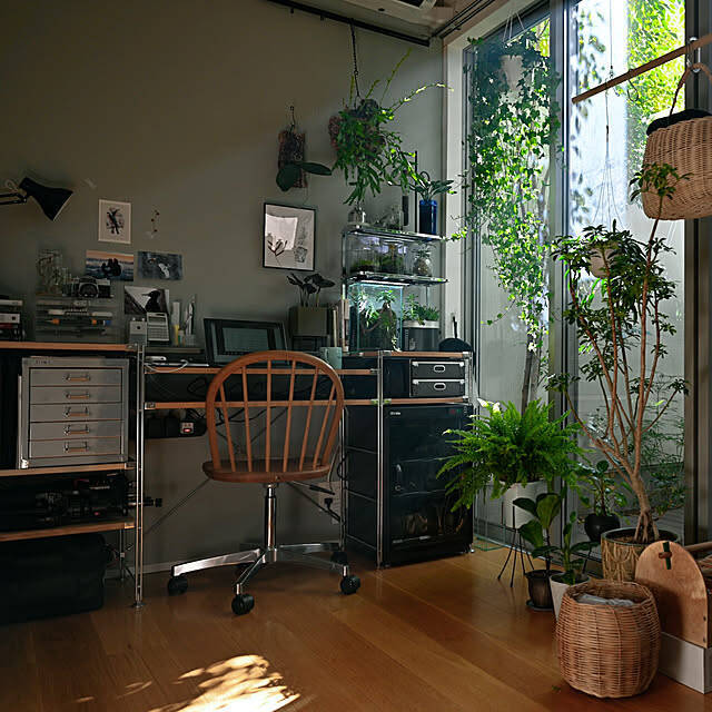 リビングからキッチン、子ども部屋まで！無印良品「ステンレスワイヤーシェルフ」収納実例