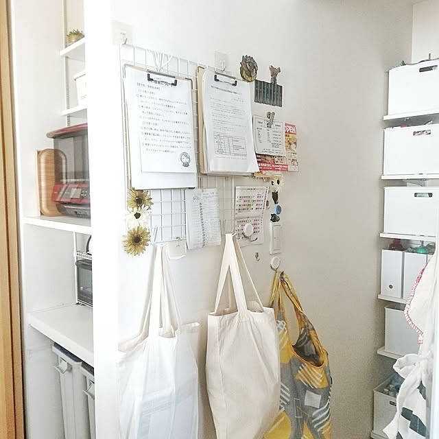 すっきり整う！セリアのアイテムを活用した書類の収納アイデア