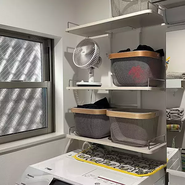 「ざっくり入れてもサマになる！IKEAのリーサトルプ収納実例」の画像