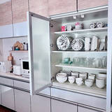 「食器はこうやって整頓するのが正解！乱れがちな食器収納に終止符を打つアイデアとアイテムをご紹介」の画像2