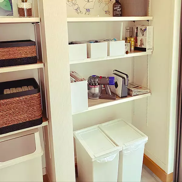 「使いやすさもデザインも妥協したくない！IKEAならお部屋にぴったりのゴミ箱が見つかる」の画像