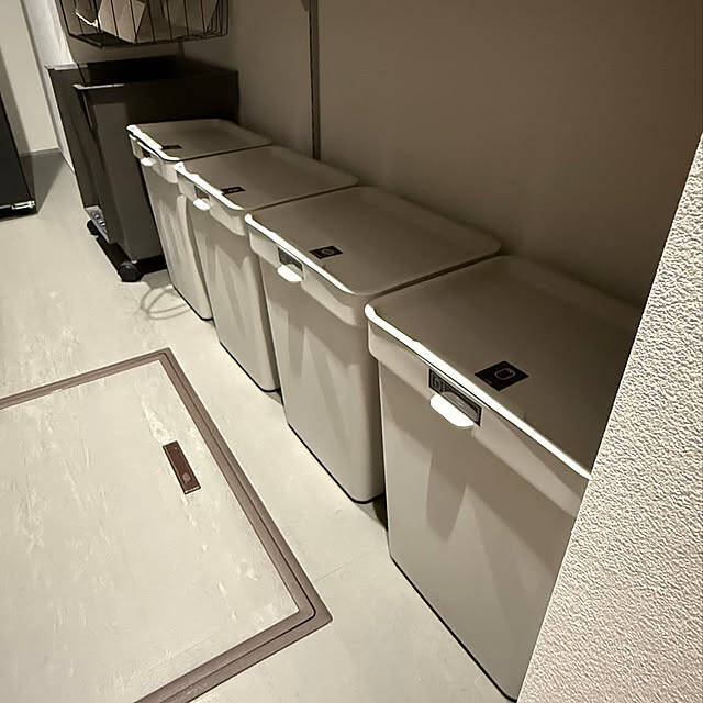 使いやすさもデザインも妥協したくない！IKEAならお部屋にぴったりのゴミ箱が見つかる