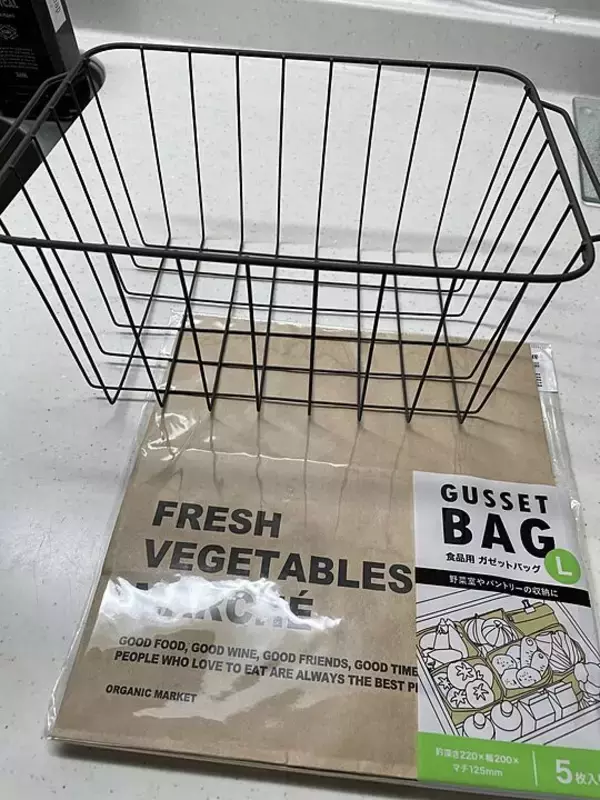 「「ワイヤーバスケットをもっと便利に、カッコよく変身させる簡単テクニック」 by izuさん」の画像