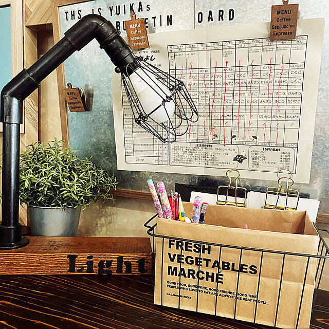 「ワイヤーバスケットをもっと便利に、カッコよく変身させる簡単テクニック」 by izuさん