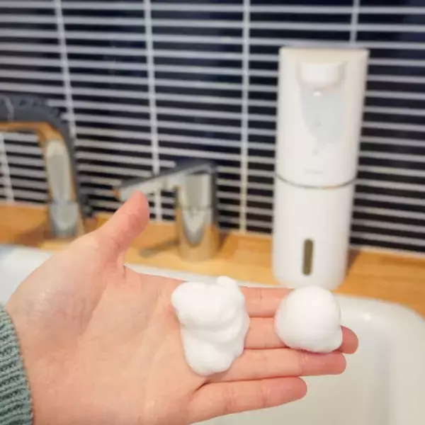 「「充電式で長く使える、非接触式ソープディスペンサー（泡洗剤）」 by sugar111さん」の画像