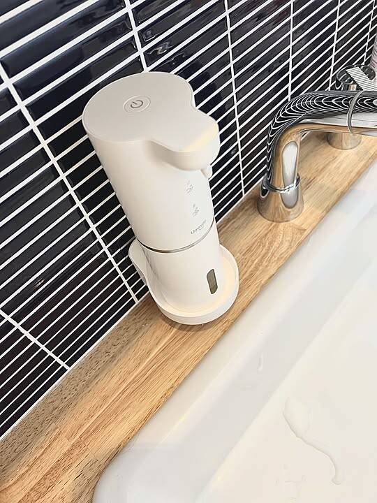 「充電式で長く使える、非接触式ソープディスペンサー（泡洗剤）」 by sugar111さん