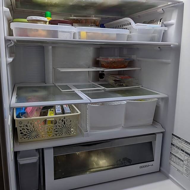 冷蔵庫内がごちゃついている方必見！食材の迷子やロスが解消する、冷蔵庫内の収納アイデア10選