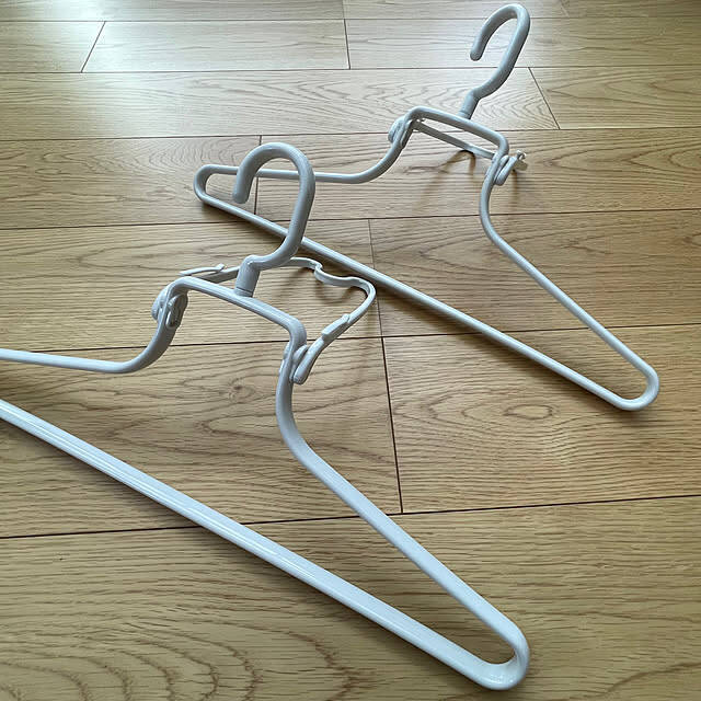 【みんなが選んだ！】干すのも収納もラクになる！3COINSのハンガー4選