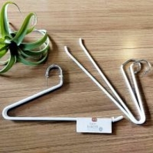 コスパ抜群！そろえて使いやすい、収納から洗濯まで大活躍する100均ハンガー