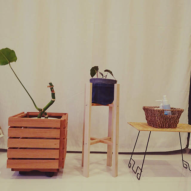 セリアのプチプラグッズを使って楽しむ。リビングインテリアをDIY