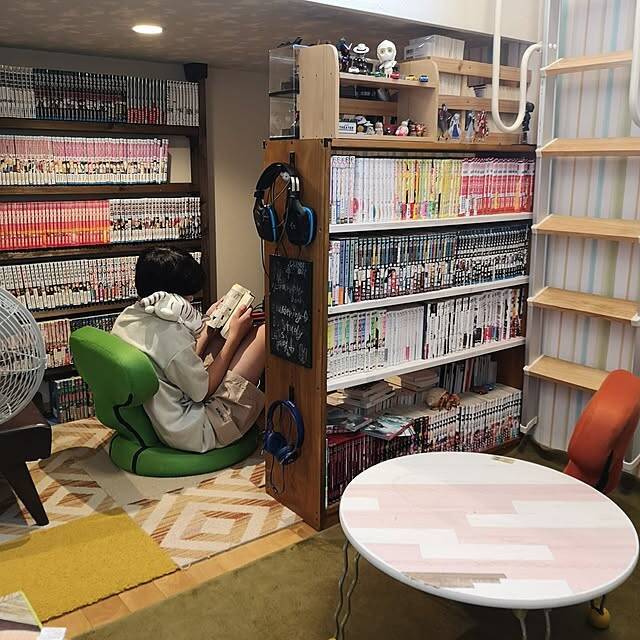 お気に入りの本がもっと身近に。本棚の置き方アイデア7選
