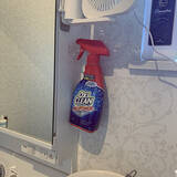 「貼るだけでおうちの物の置き場所を作れる♪セリアの透明フックを活用した収納アイデア」の画像4