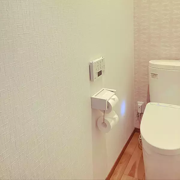 お掃除クリーナーから収納棚まで♪トイレを快適に整える100均アイテム