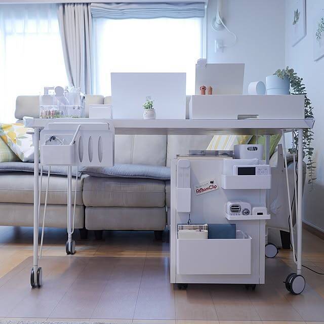 作業効率がぐんと上がる！生活スタイルに合わせて整える、デスク周りの収納アイデア6選