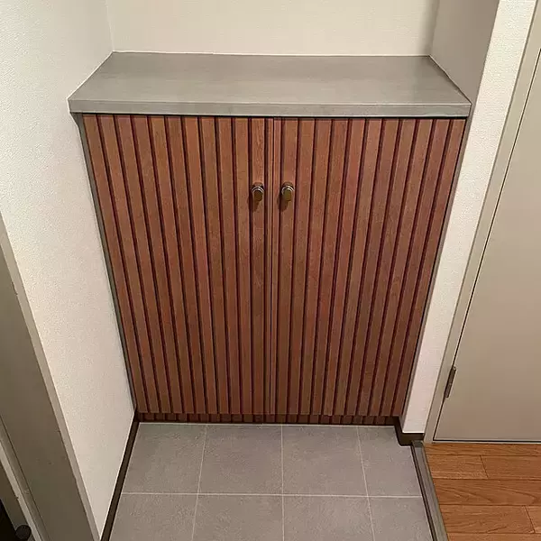 「DIYにもディスプレイにも大活躍♪100均のリメイクシート活用アイデア」の画像