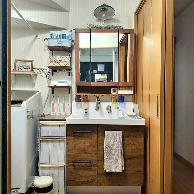 デザイン豊富で使いやすい！リメイクシートを活用したDIYアイデア10選