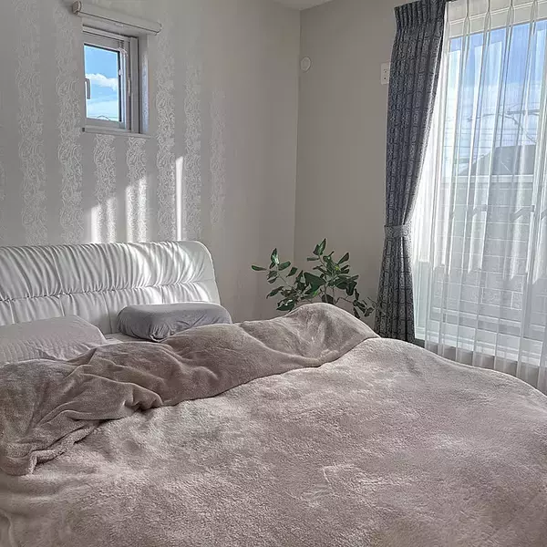 「【写真でルームツアー】心地よく暮らすために。スタイリッシュ＆シンプル家具でそろえたmiyu39さんのお家をご紹介！」の画像