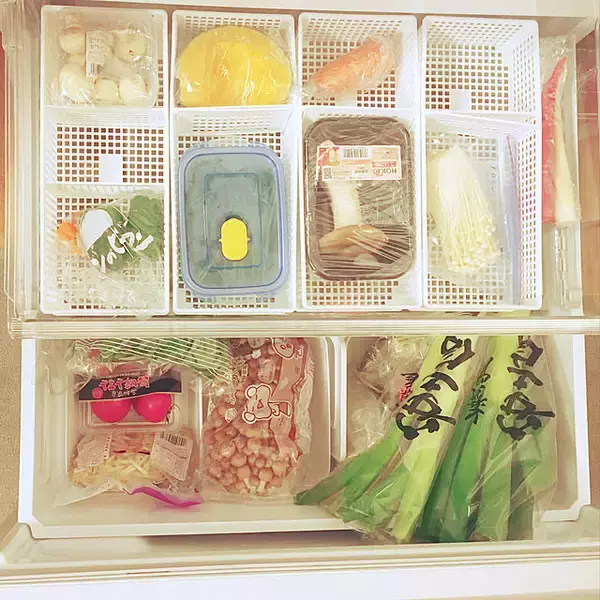 「キッチンから寝室まで、ごちゃつく場所の救世主！セリアの「仕切りケース」活用術6選」の画像