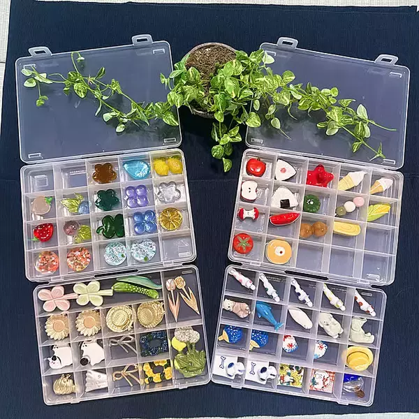 「キッチンから寝室まで、ごちゃつく場所の救世主！セリアの「仕切りケース」活用術6選」の画像