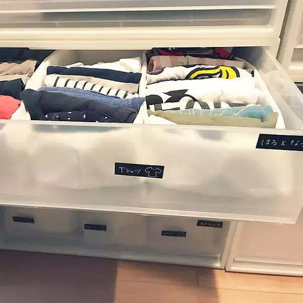 「キッチンから寝室まで、ごちゃつく場所の救世主！セリアの「仕切りケース」活用術6選」の画像