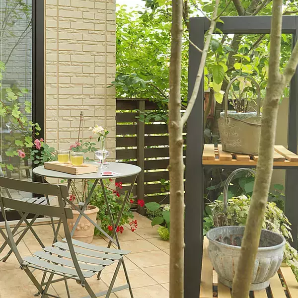 「自然を感じながらくつろぎの空間づくりを♪中庭のあるおうちカタログ」の画像