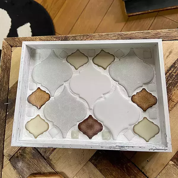 「お気に入りの色や柄でもっと自分らしく☆タイルDIYの実例集」の画像