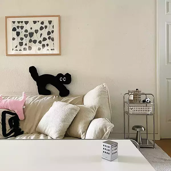 「見せると隠すを使い分け♪スチールラックで整うインテリアと収納の実例6選」の画像