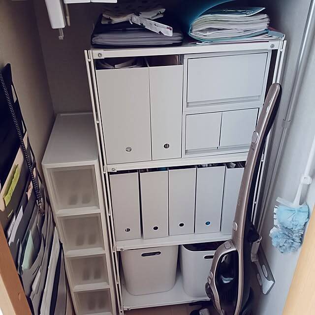 見せると隠すを使い分け♪スチールラックで整うインテリアと収納の実例6選