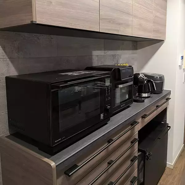 「「広く大きな窓のある、ミッドセンチュリー×インダストリアルな住まい」 by okayuさん」の画像