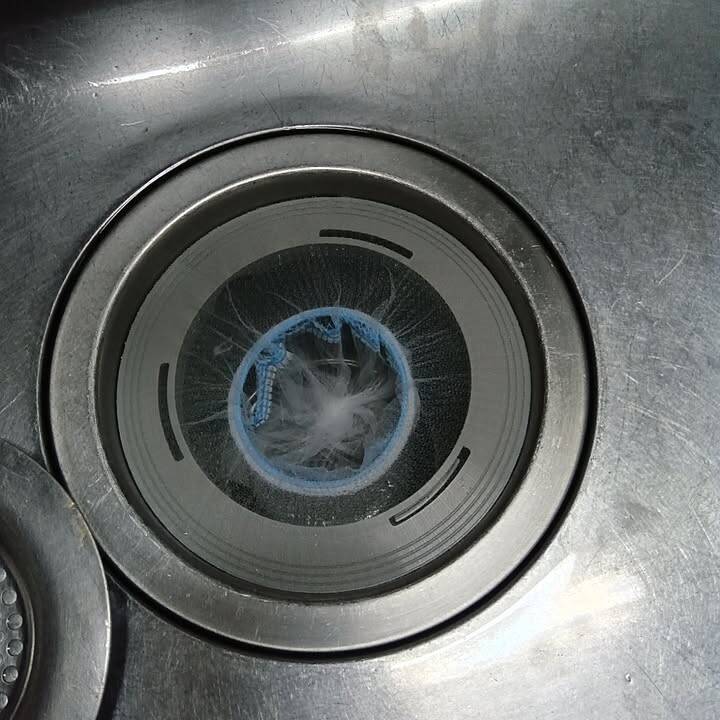 【高コスパアイテム】掃除の手間を減らせるキッチン排水カゴ バスケットいらず by Yurieさん