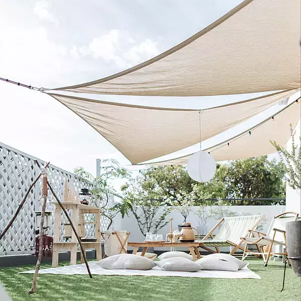 「「アウトドアリビング」がテーマの素敵な投稿7選」の画像