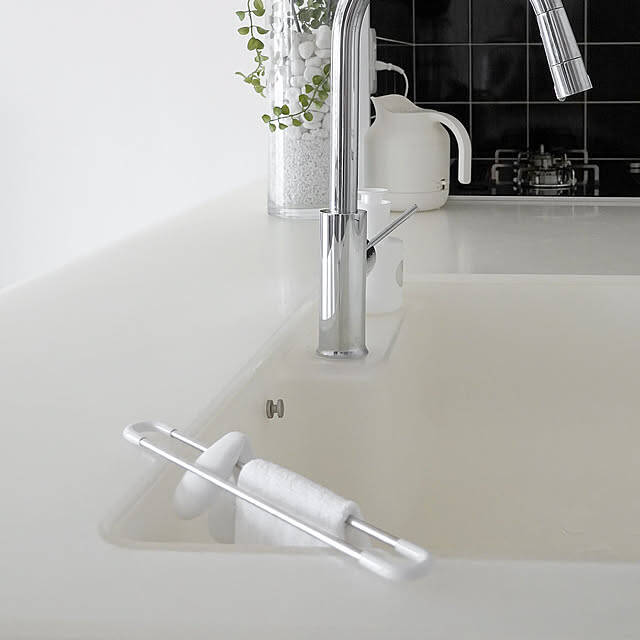 どこに置くかもう迷わない！衛生的で使いやすいキッチンスポンジの置き方アイデア