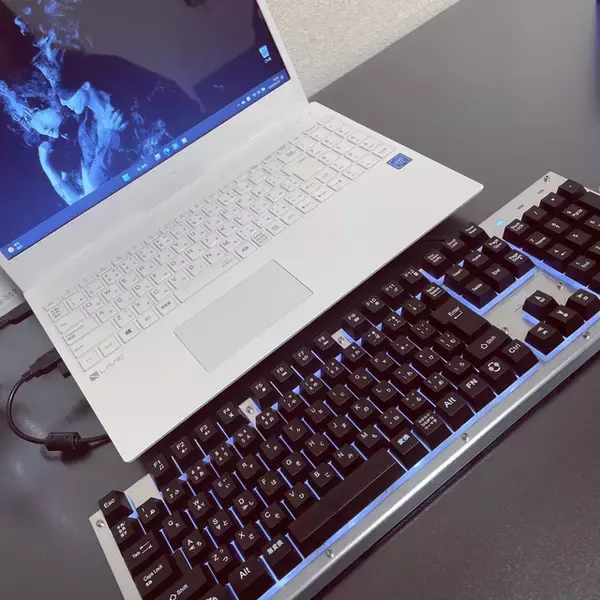 「「23ｍ2。モノトーン×工業的、時々エレガントで洗練したシンプルなお部屋」 by m.8554さん」の画像