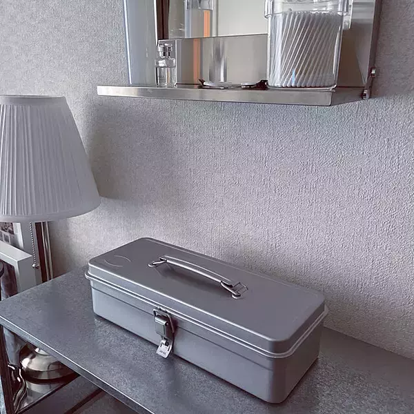 「「23ｍ2。モノトーン×工業的、時々エレガントで洗練したシンプルなお部屋」 by m.8554さん」の画像