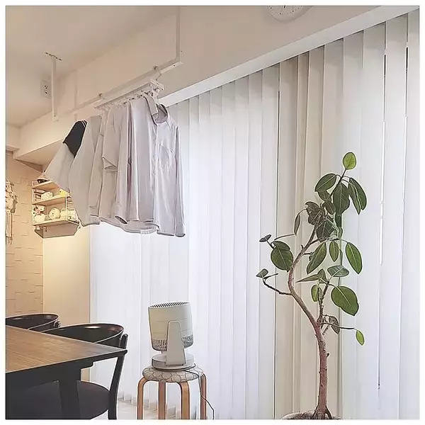 「洗濯ストレス解消！動線と効率を考えた部屋干しの工夫10選」の画像