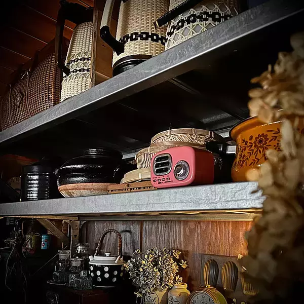 「ノスタルジックなインテリアに。心惹かれるダイソーの昭和レトロアイテム」の画像