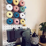 「DIY初心者さんでも大丈夫！ダイソーのデザインボードで作る便利空間」の画像1